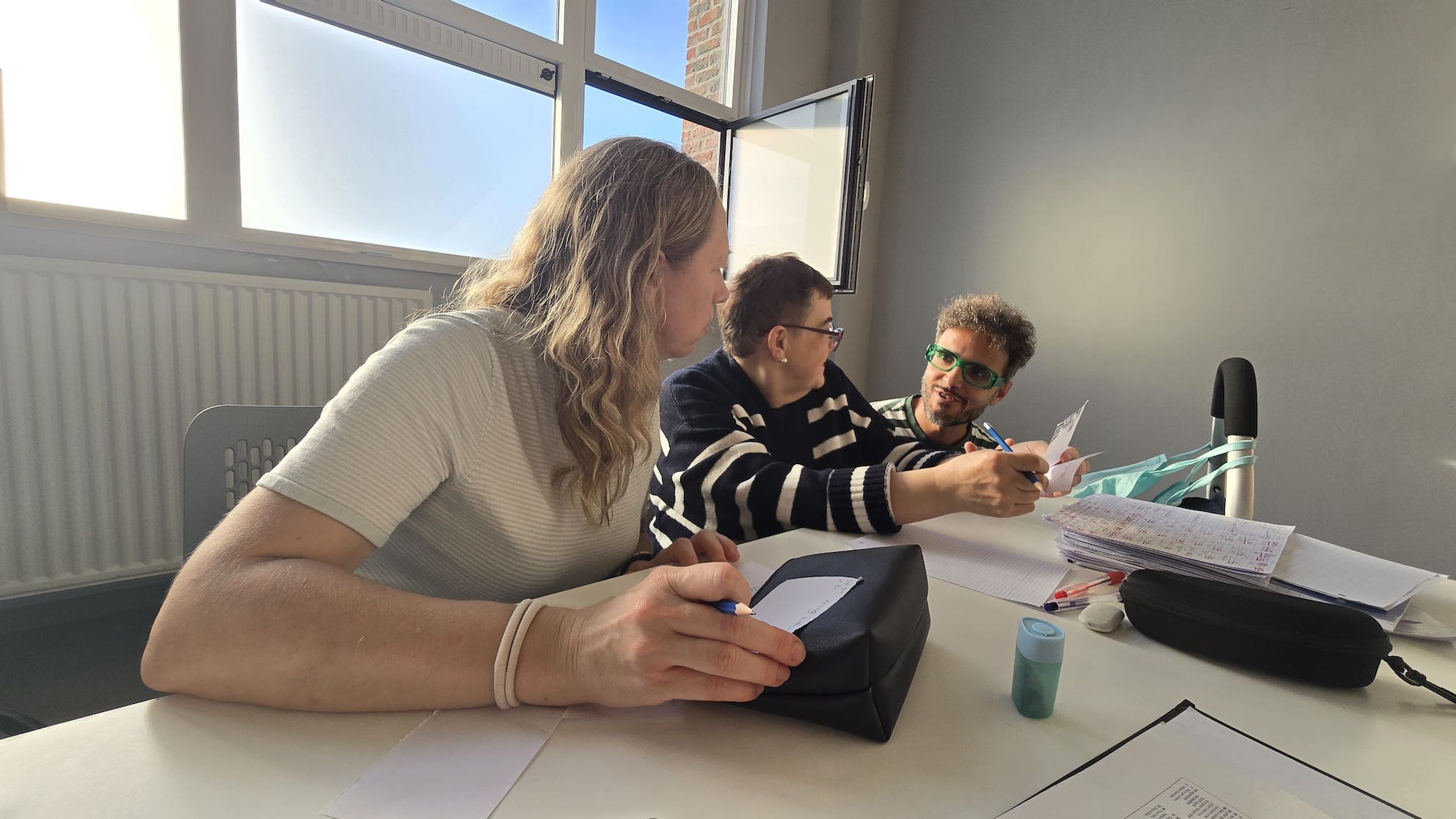 Apprendre la langue de Molière aux adultes en publiant des podcasts sur Spotify