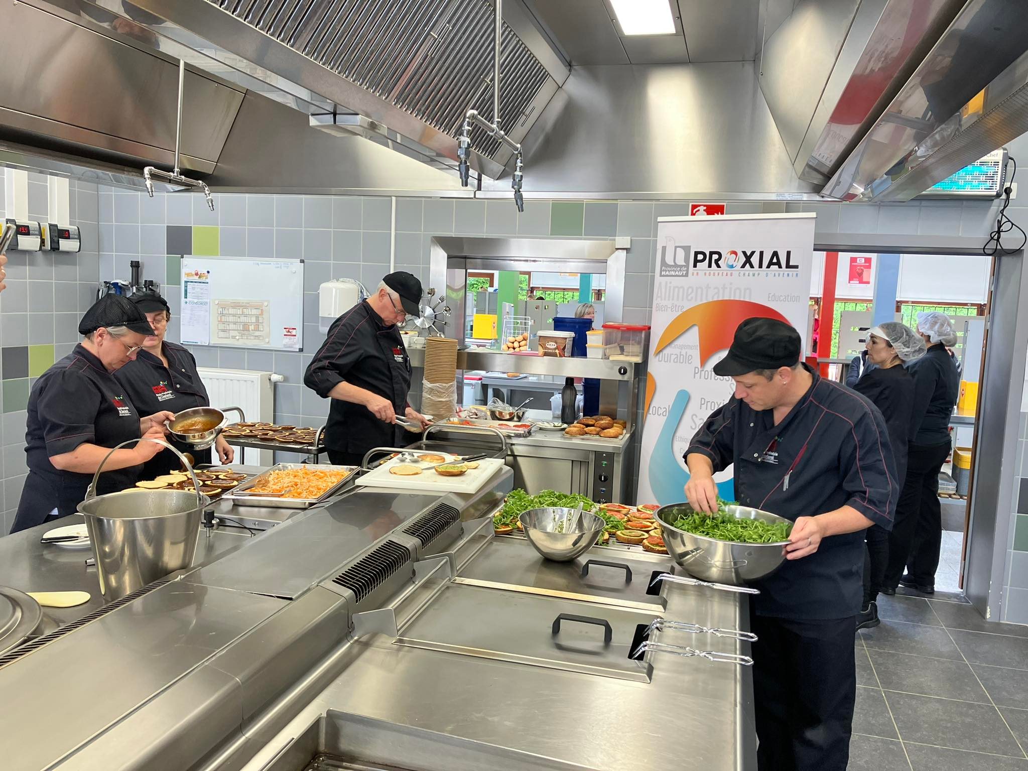 Plateforme Proxial : vers une alimentation saine, éthique et solidaire dans nos cantines scolaires !