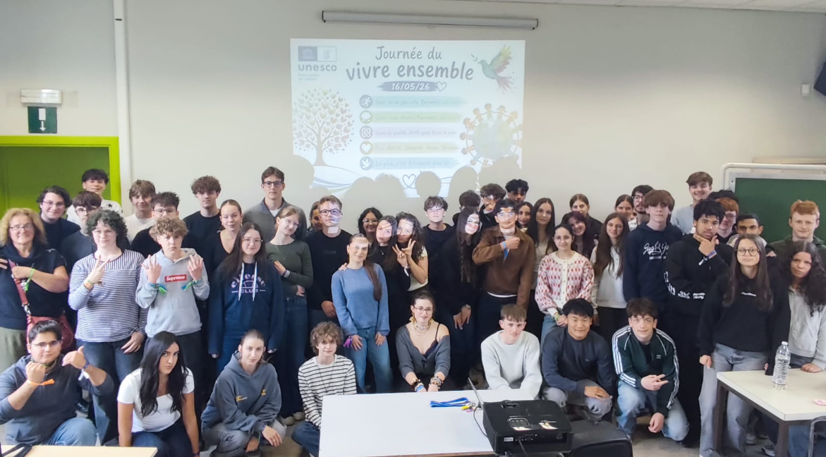 L’Europe s’invite à l’Athénée Provincial Mixte Warocqué !