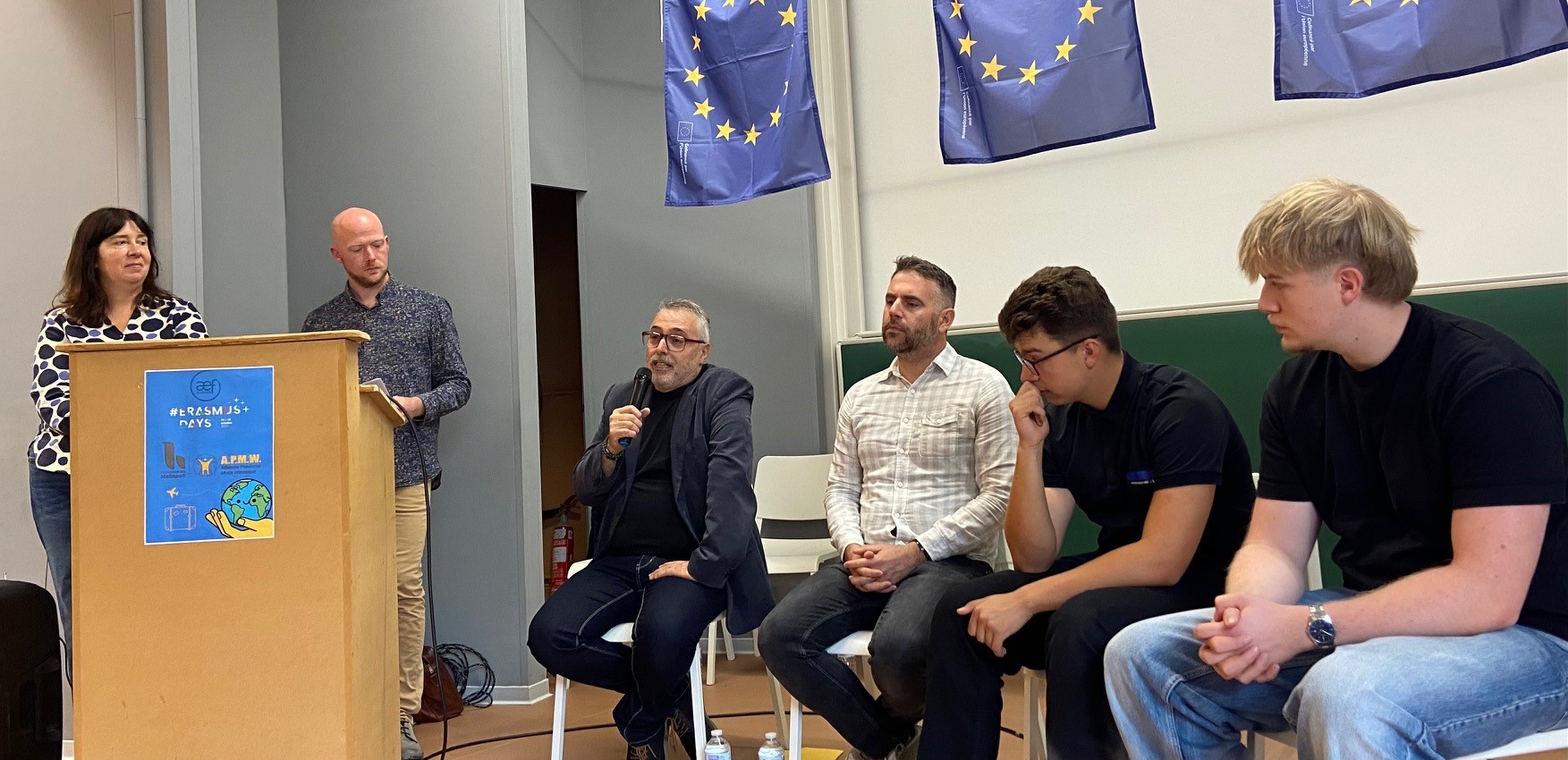 Ce lundi 13 octobre, l’Athénée Provincial Mixte Warocqué célébrait l’Europe !