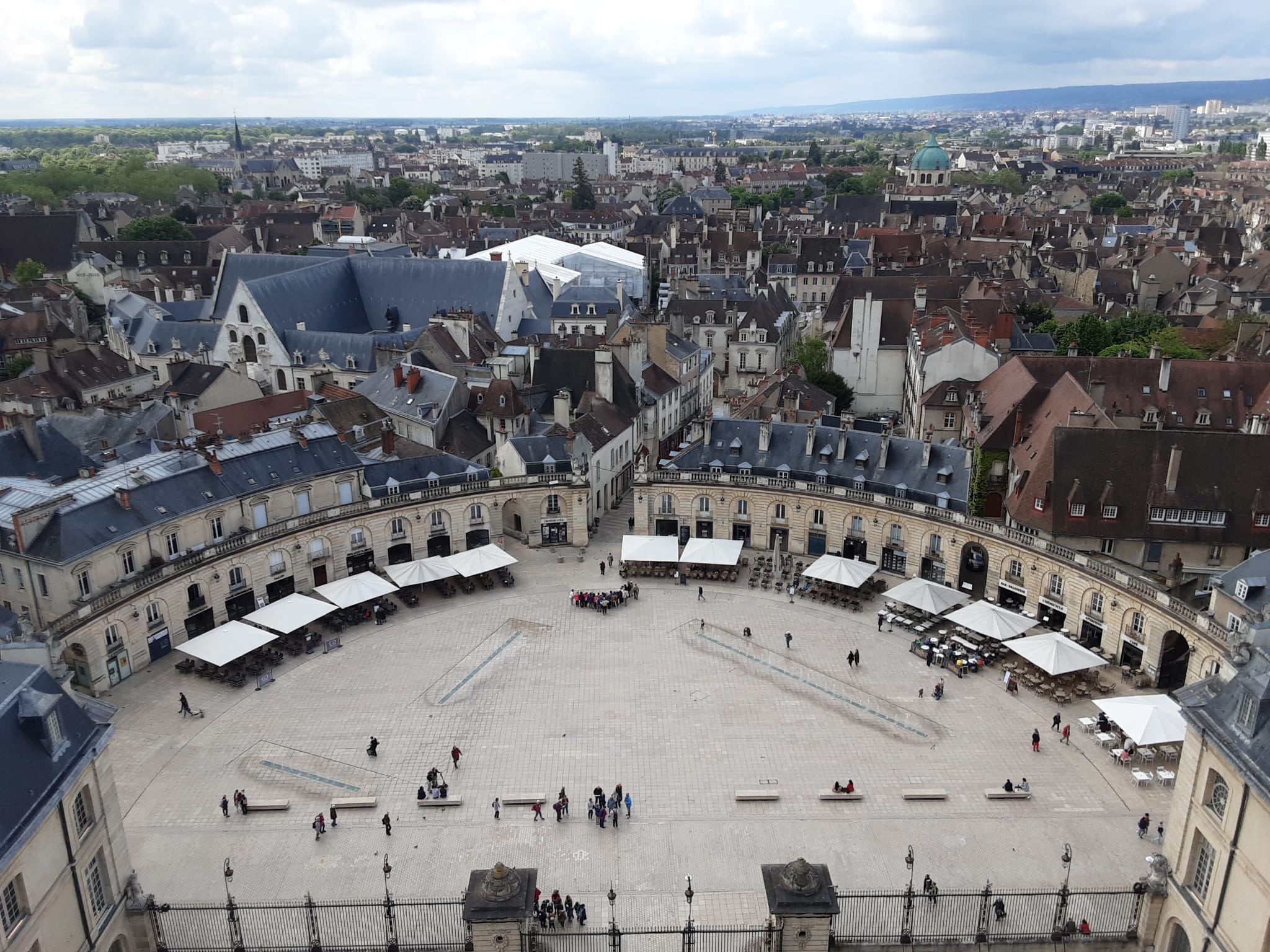 Direction la capitale de la Bourgogne pour 7 élèves de l’IPES d’Ath !