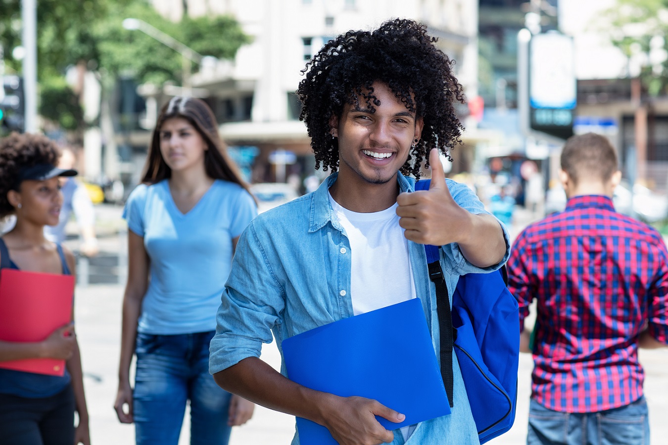 Sensibilisation à l'enseignement pour adultes inclusif Sensibilisation à l'enseignement pour adultes inclusif