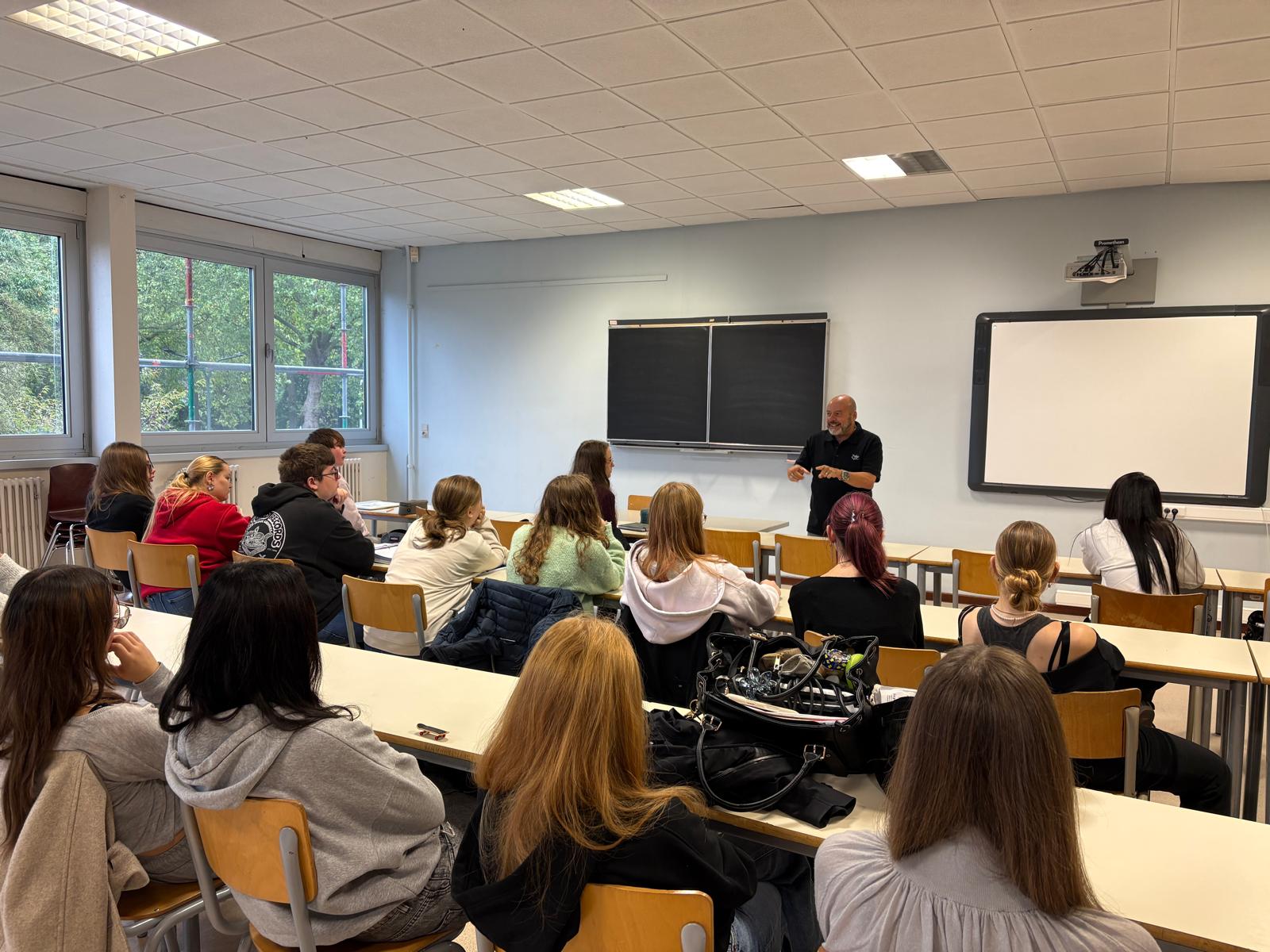 À l’IPES Tournai, une démarche bienveillante pour accompagner les jeunes vers l’arrêt du tabac et du vapotage