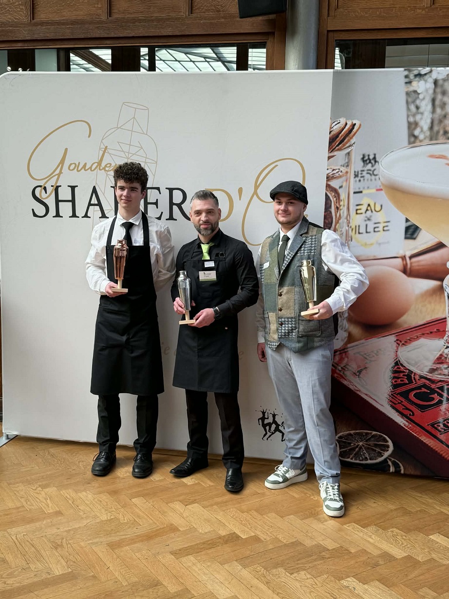 L’IPES Ath rafle le Shaker d’Or au Musée de la BD à Bruxelles !