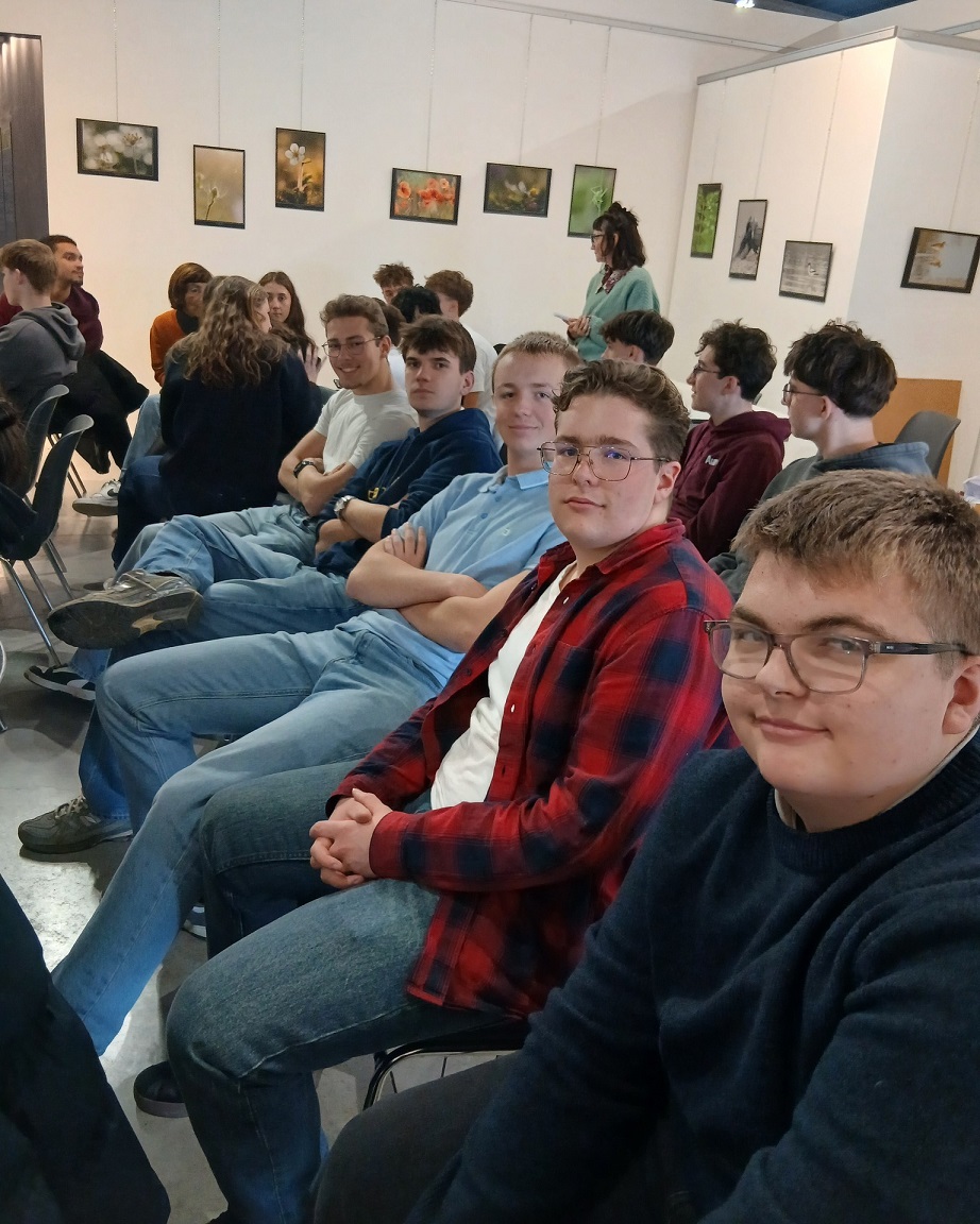 584078225 1416427153823145 6681501160163063076 n