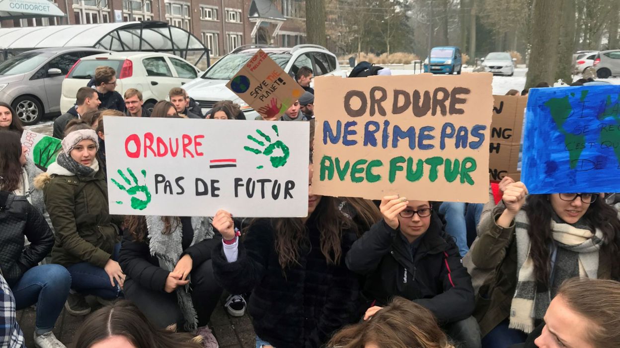 Morlanwelz: des étudiants ont effectué un sitting pour le climat