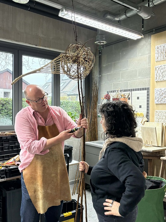 c6221a14 1360 4702 b832 f3c50a2854aa