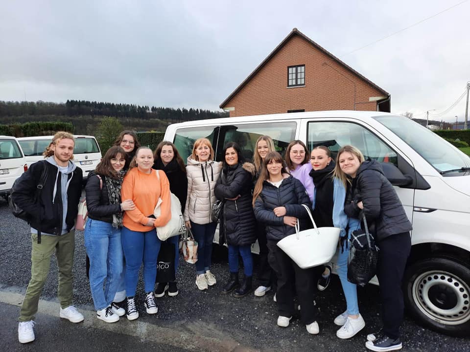 Photo de groupe pour les élèves de l'IPES et de l'IPCD